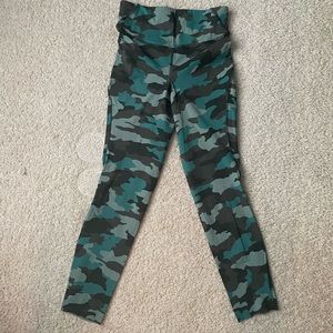 Lu Lu lemon base pace leggings